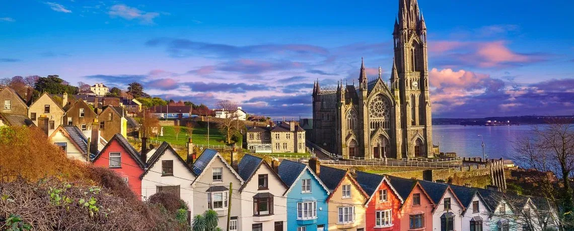 cathedral-and-colored-houses-in-cobh-ireland